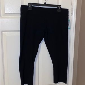STITCH FIX Capri Workout Pants